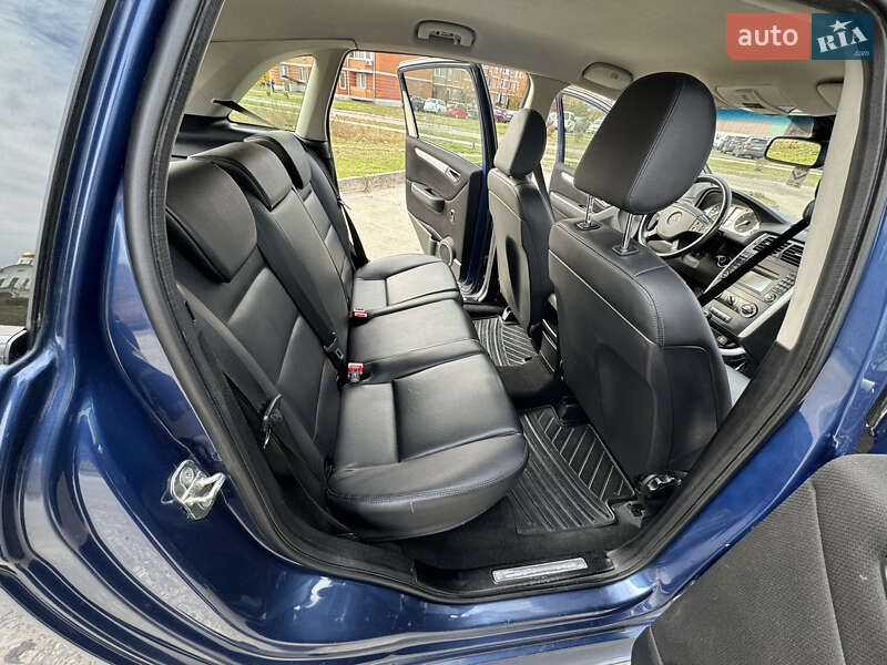 Хэтчбек Mercedes-Benz B-Class 2011 в Вараше