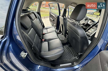 Хэтчбек Mercedes-Benz B-Class 2011 в 