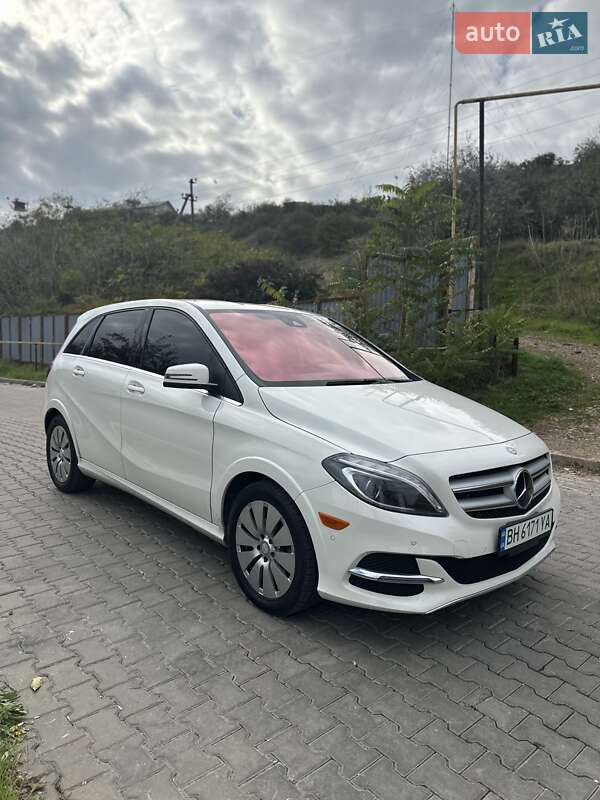 Mercedes-Benz B-Class 2016