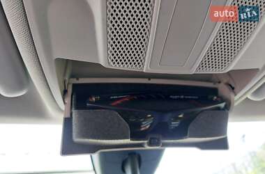 Хэтчбек Mercedes-Benz B-Class 2016 в 