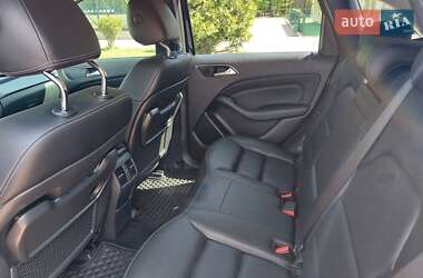 Хэтчбек Mercedes-Benz B-Class 2016 в 