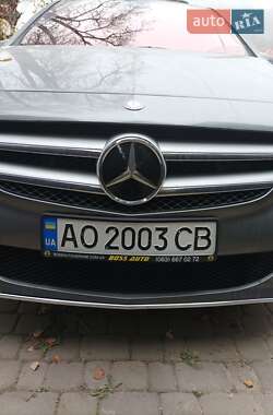 Хэтчбек Mercedes-Benz B-Class 2015 в 