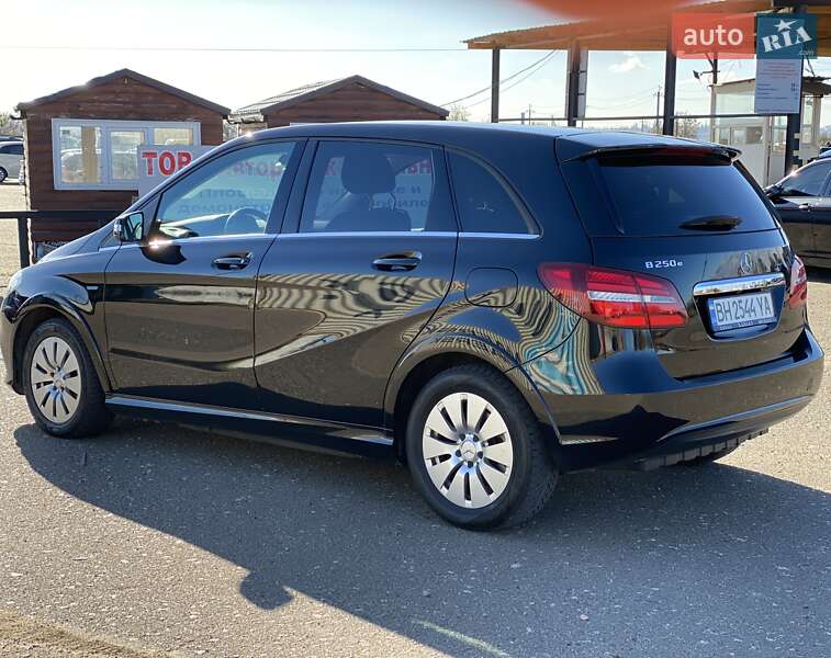 Хэтчбек Mercedes-Benz B-Class 2017 в Одессе