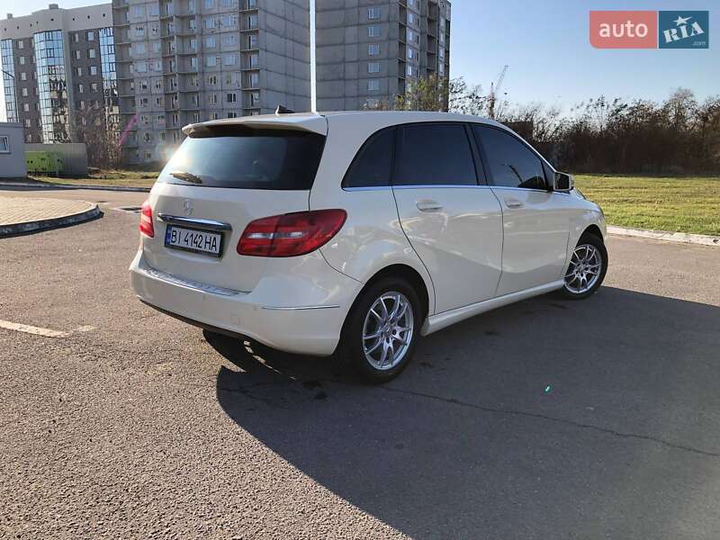Хетчбек Mercedes-Benz B-Class 2014 в Полтаві
