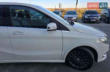 Хэтчбек Mercedes-Benz B-Class 2016 в 