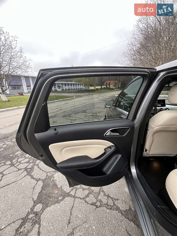 Хэтчбек Mercedes-Benz B-Class 2016 в Тернополе