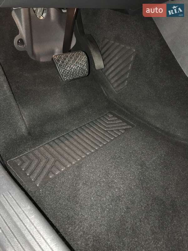 Хэтчбек Mercedes-Benz B-Class 2016 в Тернополе