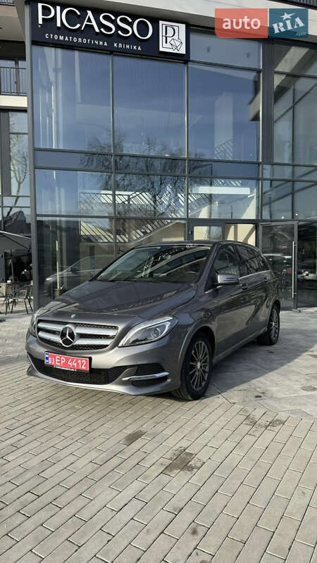 Хэтчбек Mercedes-Benz B-Class 2016 в Ужгороде