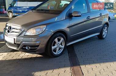 Хетчбек Mercedes-Benz B-Class 2009 в Чернігові