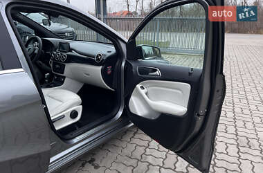 Хэтчбек Mercedes-Benz B-Class 2013 в Нововолынске