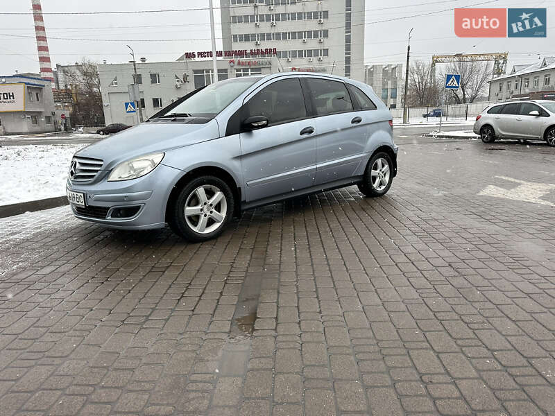 Хетчбек Mercedes-Benz B-Class 2006 в Києві фото 2 Хетчбек Mercedes-Benz B-Class 2006 в Києві