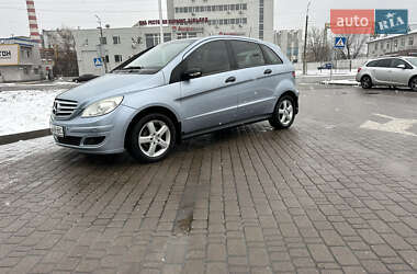 Хэтчбек Mercedes-Benz B-Class 2006 в 