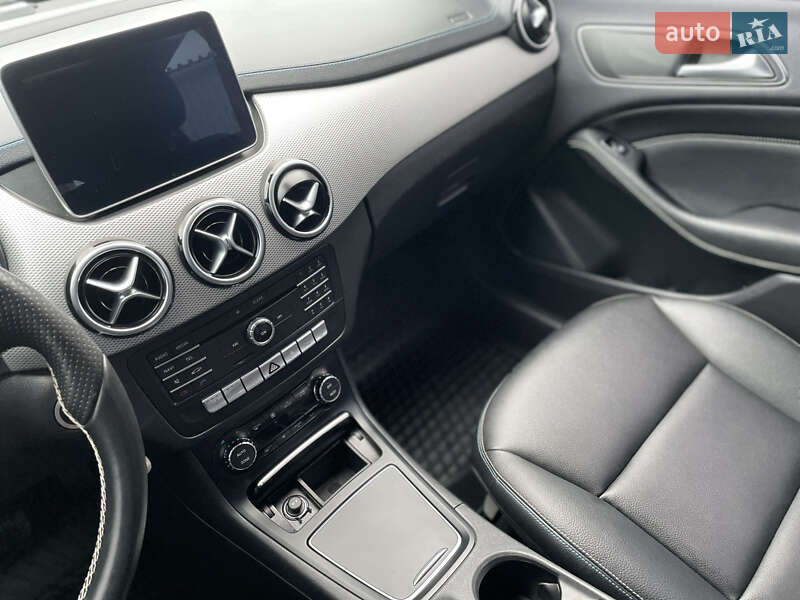 Хетчбек Mercedes-Benz B-Class 2015 в Рівному фото 11 Хетчбек Mercedes-Benz B-Class 2015 в Рівному
