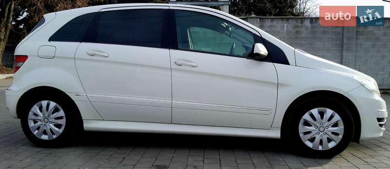 Mercedes-Benz B-Class 2009