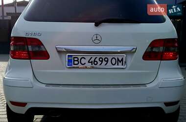 Хэтчбек Mercedes-Benz B-Class 2009 в 