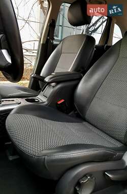 Хэтчбек Mercedes-Benz B-Class 2009 в 