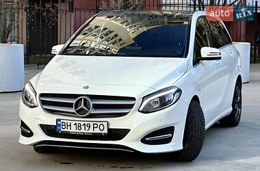 Хэтчбек Mercedes-Benz B-Class 2015 в 