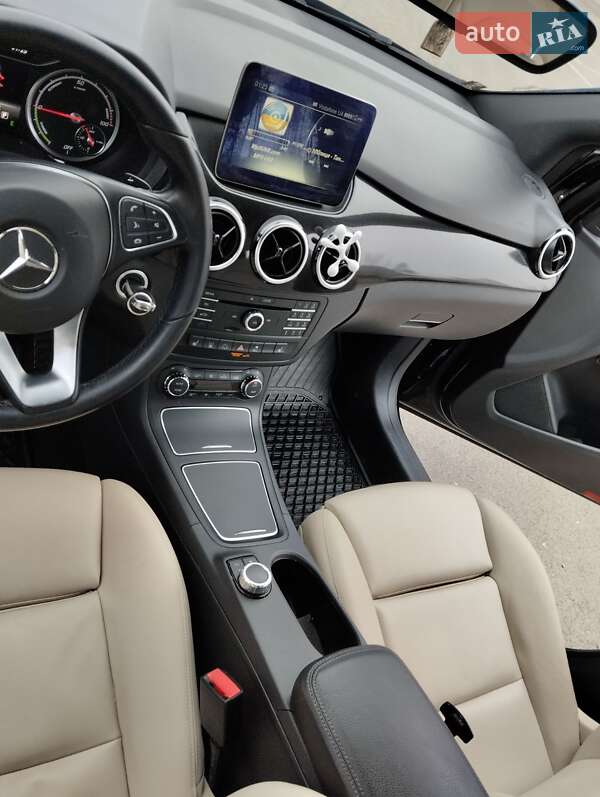 Хетчбек Mercedes-Benz B-Class 2016 в Ковелі