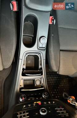 Хэтчбек Mercedes-Benz B-Class 2016 в 