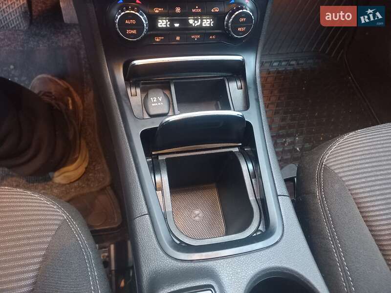 Хэтчбек Mercedes-Benz B-Class 2015 в Ковеле