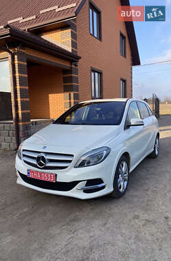 Хетчбек Mercedes-Benz B-Class 2015 в Сарнах