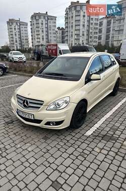 Хэтчбек Mercedes-Benz B-Class 2010 в Ивано-Франковске