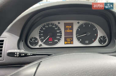 Хэтчбек Mercedes-Benz B-Class 2009 в 