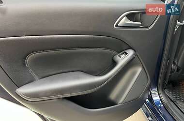 Хэтчбек Mercedes-Benz B-Class 2016 в 
