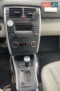 Хэтчбек Mercedes-Benz B-Class 2007 в 