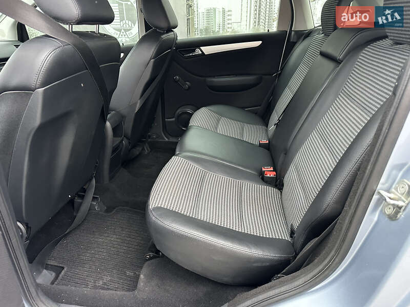 Хетчбек Mercedes-Benz B-Class 2006 в Києві фото 79 Хетчбек Mercedes-Benz B-Class 2006 в Києві