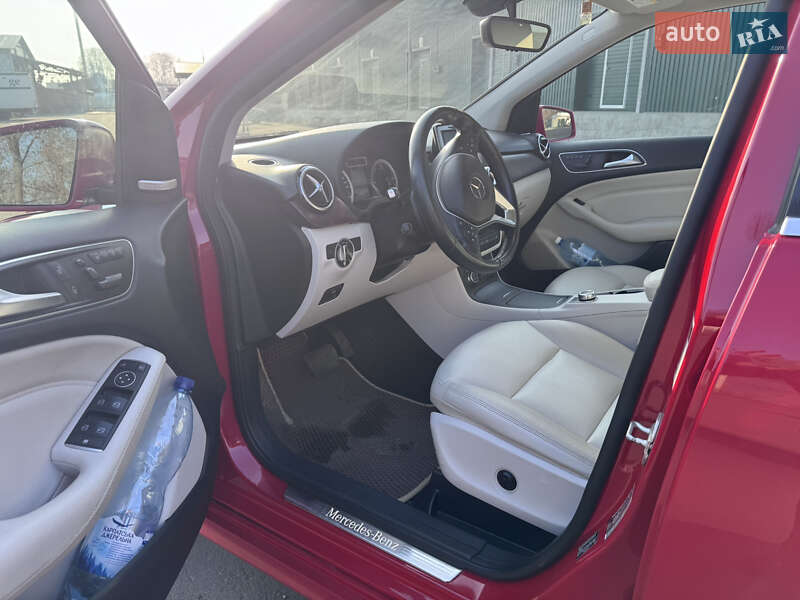Хэтчбек Mercedes-Benz B-Class 2014 в Черкассах фото 9 Хэтчбек Mercedes-Benz B-Class 2014 в Черкассах