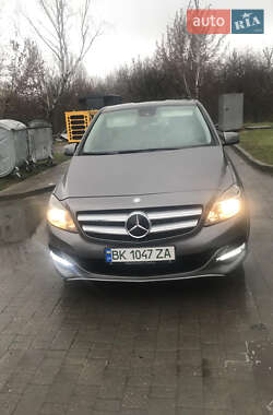 Хэтчбек Mercedes-Benz B-Class 2014 в 