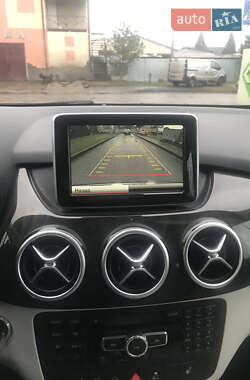Хэтчбек Mercedes-Benz B-Class 2014 в 