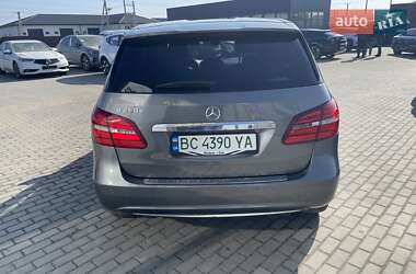 Хэтчбек Mercedes-Benz B-Class 2017 в 