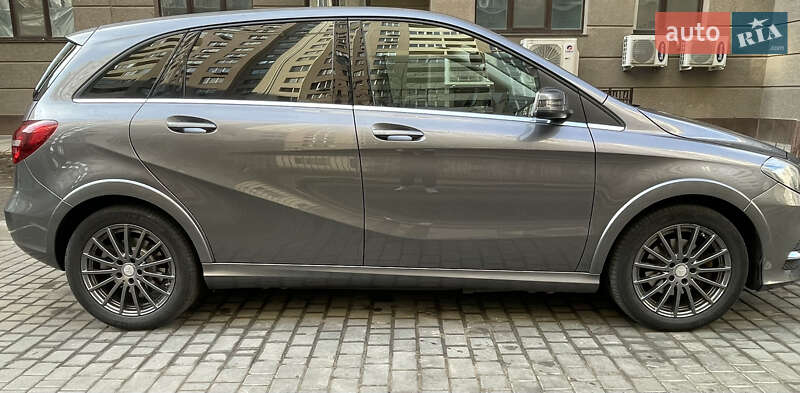 Хэтчбек Mercedes-Benz B-Class 2017 в Одессе