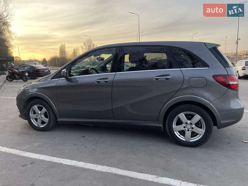 Хэтчбек Mercedes-Benz B-Class 2016 в Виннице