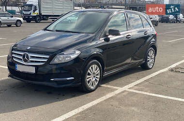 Хэтчбек Mercedes-Benz B-Class 2014 в Киеве