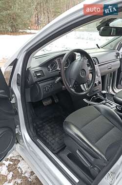 Хэтчбек Mercedes-Benz B-Class 2009 в 