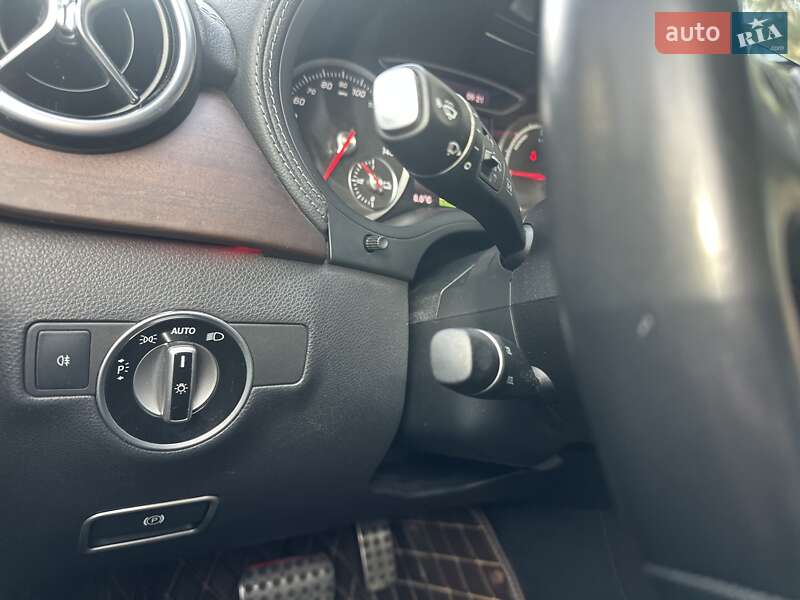 Хэтчбек Mercedes-Benz B-Class 2016 в Киеве