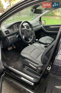 Хэтчбек Mercedes-Benz B-Class 2010 в 