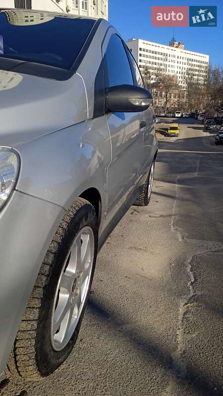 Хэтчбек Mercedes-Benz B-Class 2006 в Киеве