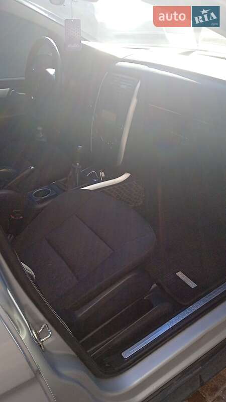 Хэтчбек Mercedes-Benz B-Class 2006 в Киеве