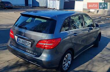 Хэтчбек Mercedes-Benz B-Class 2013 в 