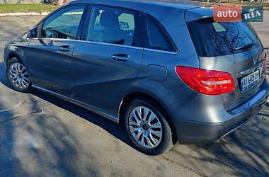 Хэтчбек Mercedes-Benz B-Class 2013 в 