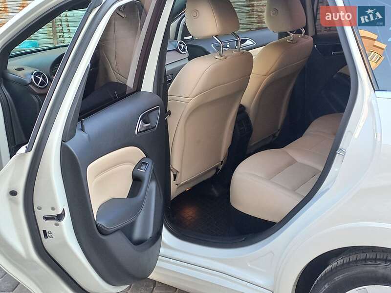 Хэтчбек Mercedes-Benz B-Class 2017 в Виннице фото 31 Хэтчбек Mercedes-Benz B-Class 2017 в Виннице