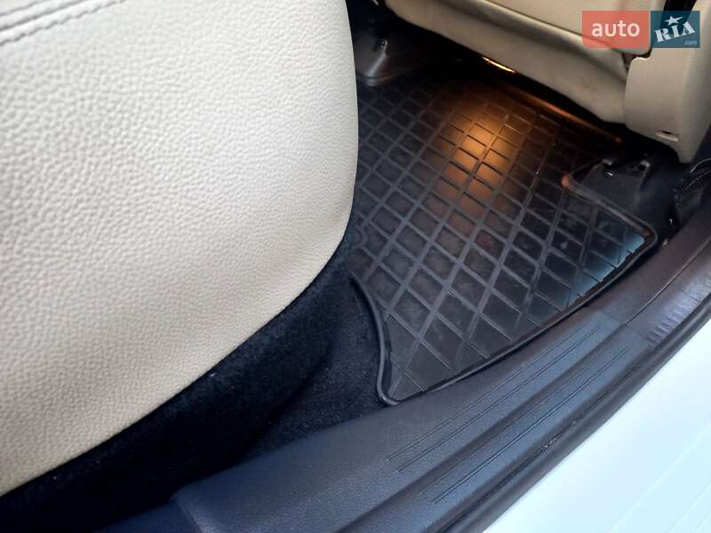 Хэтчбек Mercedes-Benz B-Class 2017 в Виннице фото 56 Хэтчбек Mercedes-Benz B-Class 2017 в Виннице