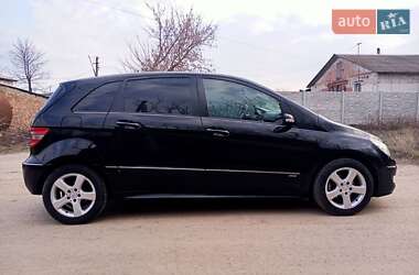 Хэтчбек Mercedes-Benz B-Class 2006 в 