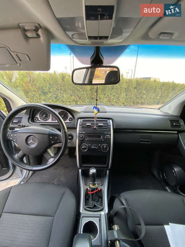 Хэтчбек Mercedes-Benz B-Class 2008 в Кривом Роге фото 12 Хэтчбек Mercedes-Benz B-Class 2008 в Кривом Роге
