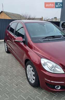 Хетчбек Mercedes-Benz B-Class 2009 в 