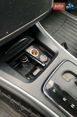 Хэтчбек Mercedes-Benz B-Class 2009 в 